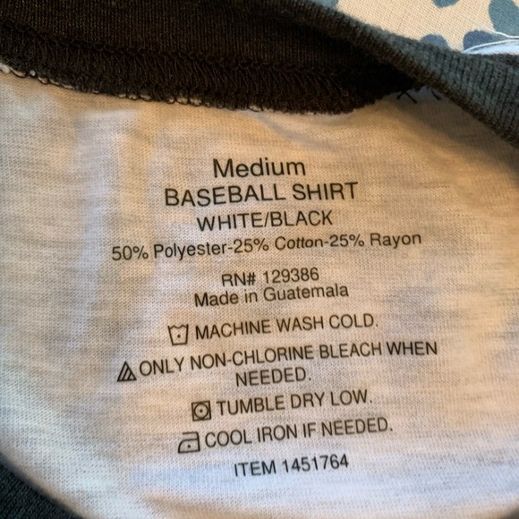 Monogrammed or Initial C T-shirt Medium EUC - Picture 7 of 7